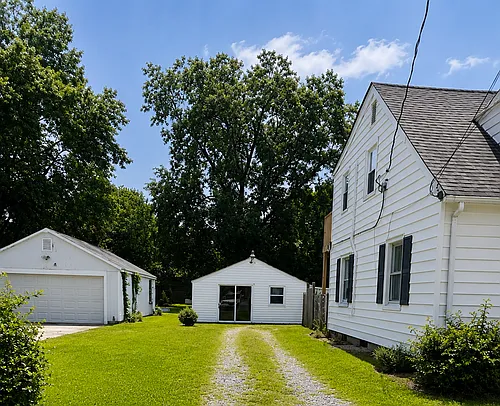 1006 Briarfield Rd Photo 1