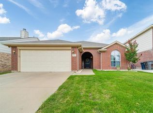 8357 Bowspirit Ln, Hurst, TX 76053