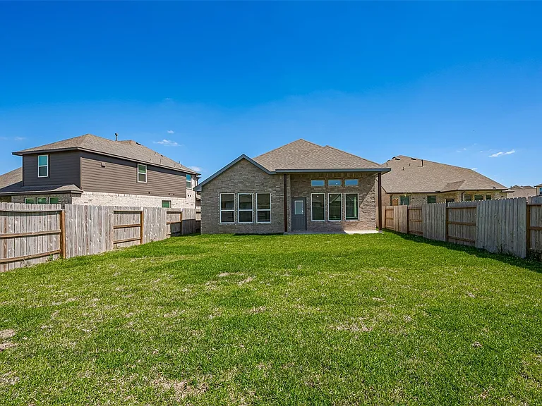 2405 Seamist Cove Ln — Photo 48