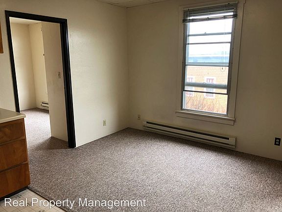 4th image of 217 D St APT 301