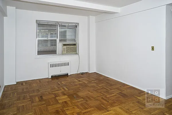 Rented by LoHo Realty | media 1