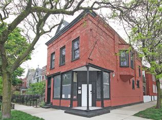 1100 W Wolfram St, Chicago, IL 60657