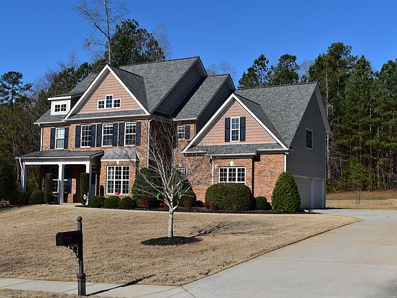 4th image of 62 Silverbell Ln