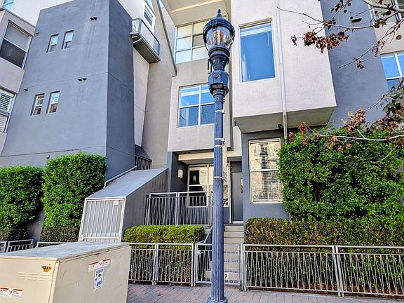 3rd image of 101 Market St Unit 117
