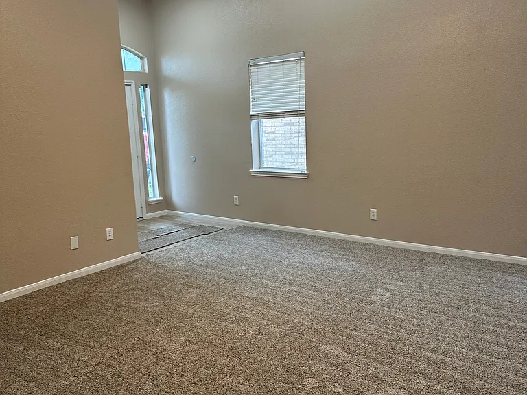 15839 Granite Mountain Trl — Photo 4