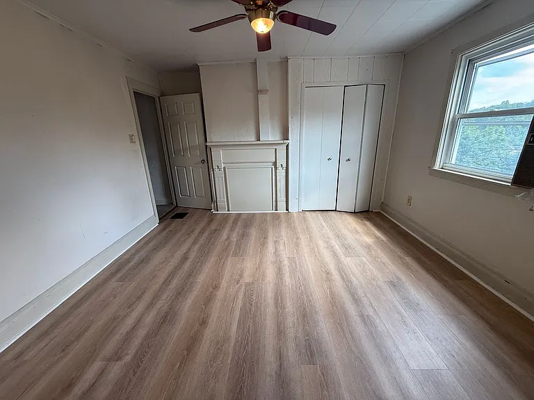 38 Bigelow St — Photo 10