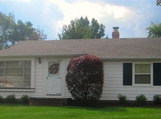 11011 Riveredge Dr, Parma, OH 44130