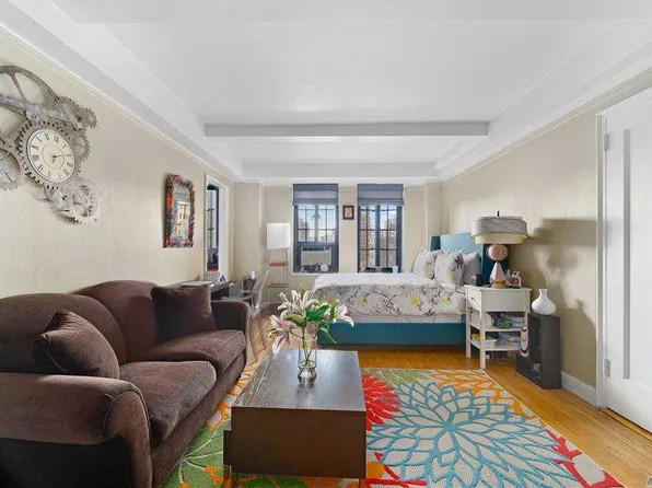 201 W 16th St #Penthouse Penthouse, New York, NY 10011