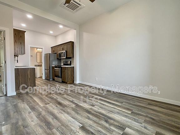 2nd image of 423 Adams Ave #1