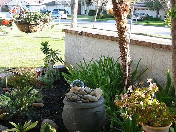 Trickling Fountain Front Patio