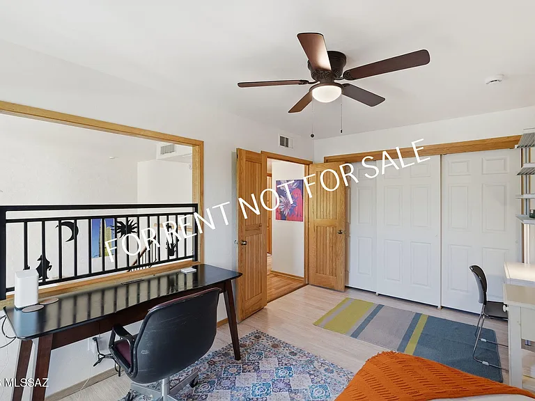 2824 E Sierra Vista Rd — Photo 27