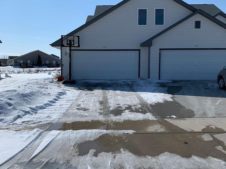 2nd image of 871 Stonecrop Dr