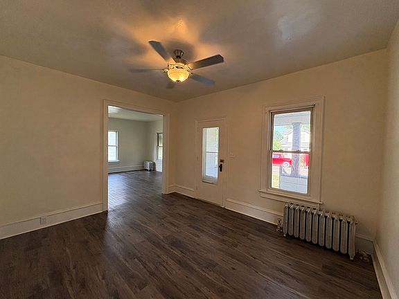 3rd image of 908 N Park St