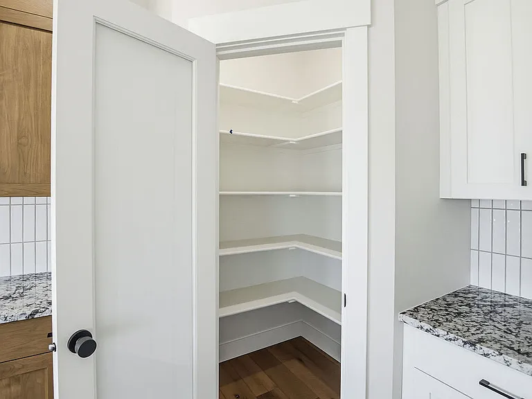 475 E River Ln — Photo 29