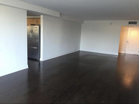 3rd image of 302 S Elm Dr #502