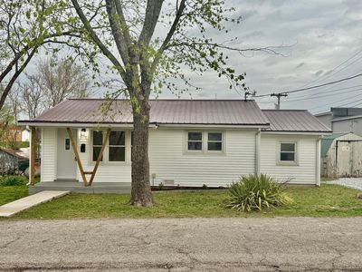 205 W Steffens Street, Houston, MO, 65483