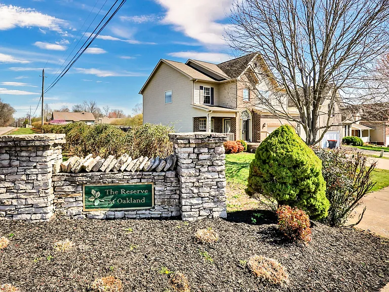 3460 Oak Creek Dr — Photo 5