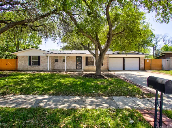 4526 LYCEUM DR, San Antonio, TX 78229