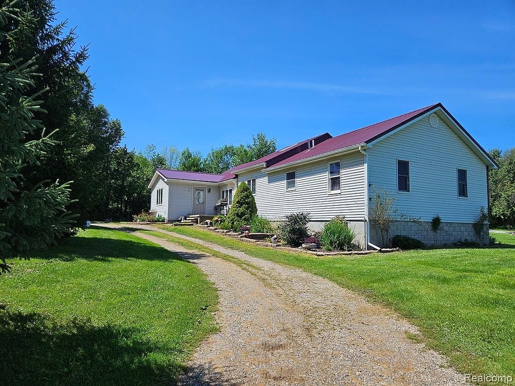 8001 Willis Rd, Brown City, MI 48416 MLS 20230068425 Zillow