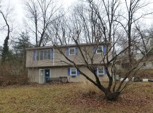 35 White Oak Ln, Etters, PA 17319