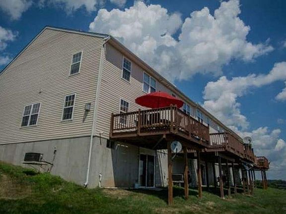 4th image of 1044 Almond Dr
