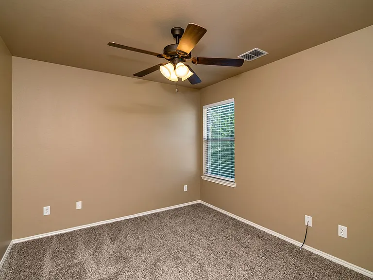 1430 Piedmont Dr — Photo 25