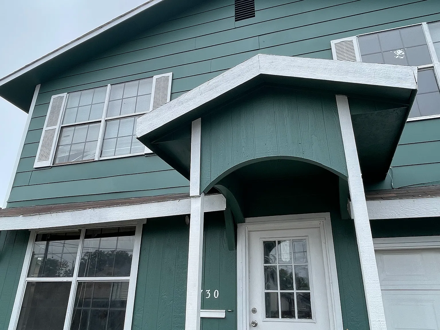 3 bed, 1.5 bath, 1460 sqft, $2,300 — Photo 1