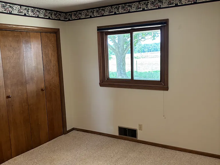 926 Farm Road 1200 — Photo 3