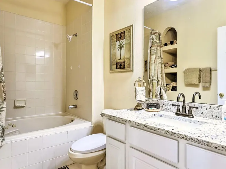 15906 Bay Vista Dr — Photo 12