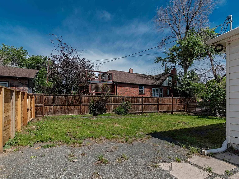 3201 Bruce Randolph Ave — Photo 11