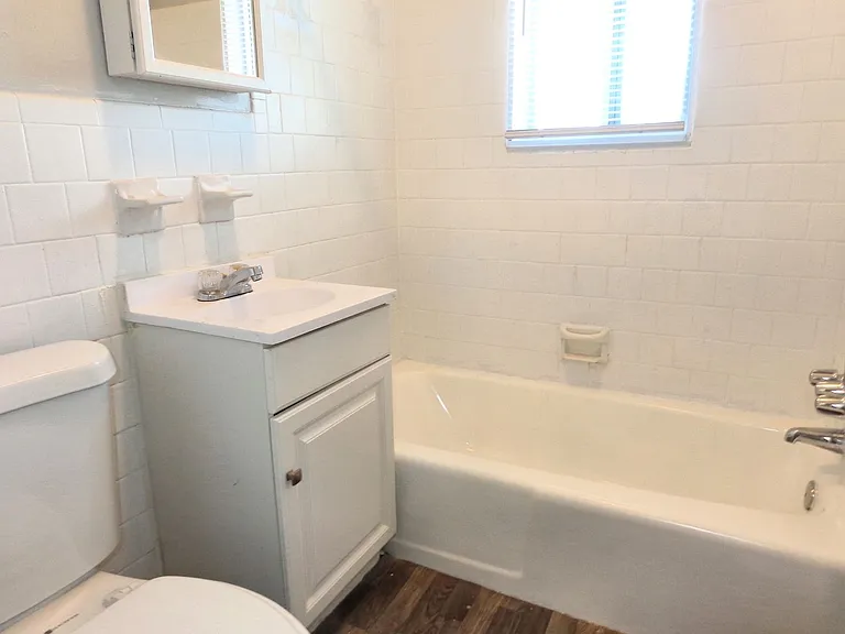 Pembroke Pines Apartments — Photo 22