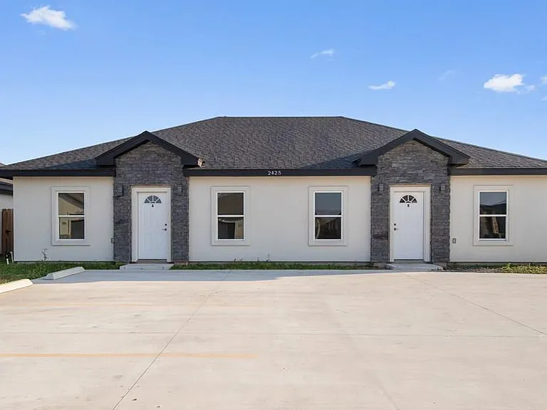 2425 N Valley Cir #A — Photo 17