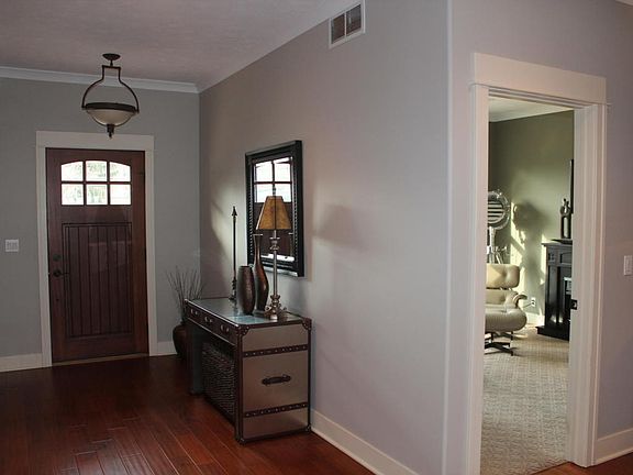 4th image of 1647 S Shore Dr