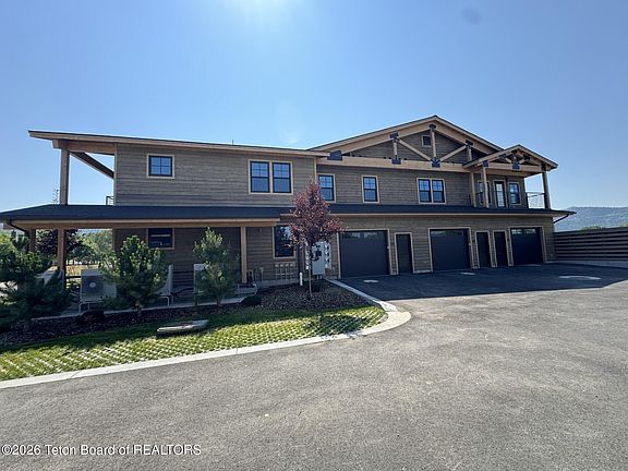 5th image of 9102 Village Way #105