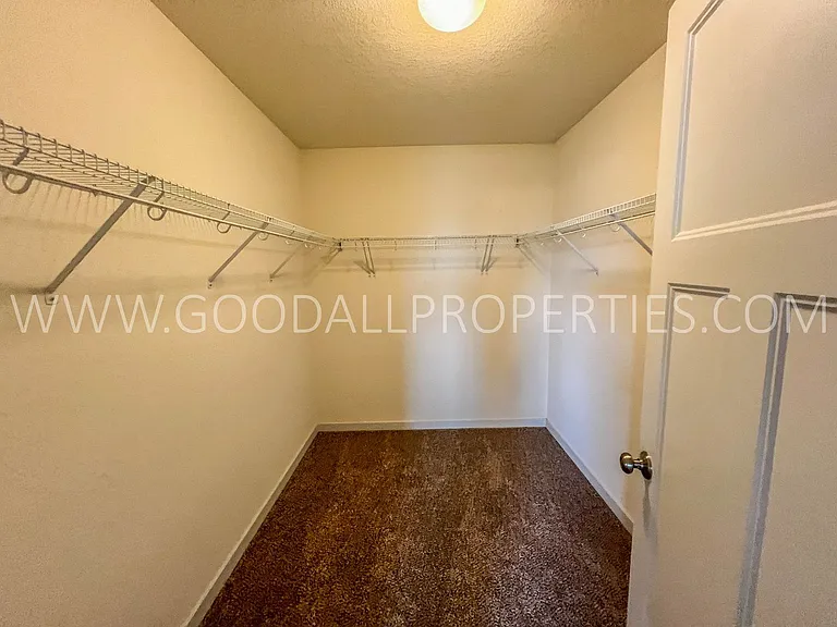 1903 SE Clover Ridge Dr — Photo 10