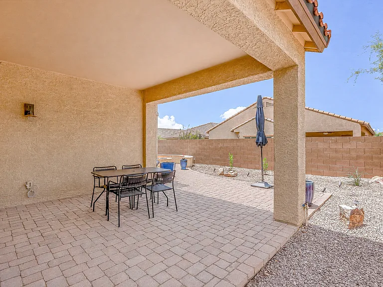 8134 N Circulo El Palmito — Photo 29
