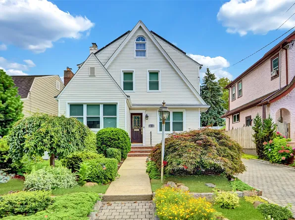 24502 Thornhill Avenue, Little Neck, NY 11362