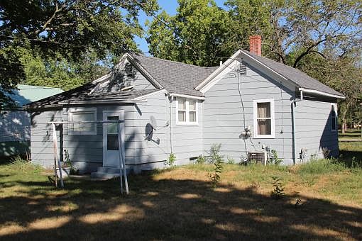 5th image of 308 Haarfager Ave N