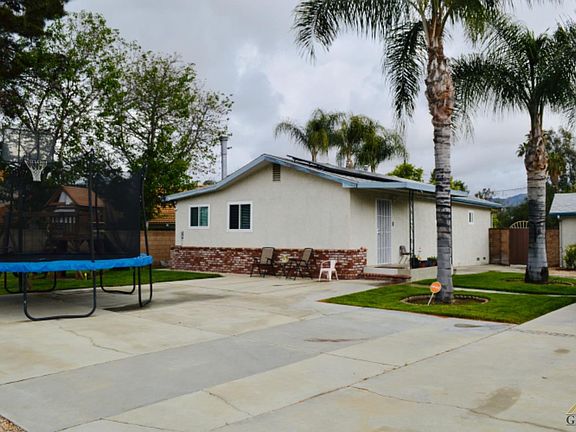 3rd image of 4822 Lincoln Ave