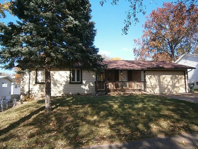 1st image of 3245 Kingsley Dr