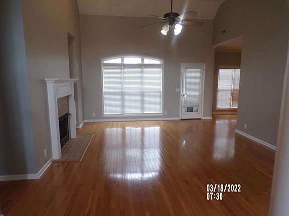 3rd image of 2100 Parliament Dr