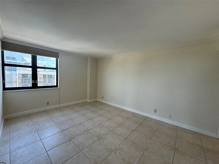 2555 Collins Ave #2002 — Photo 23