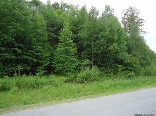 9 Schaeffer Brook Ln, Lake Luzerne, NY 12846