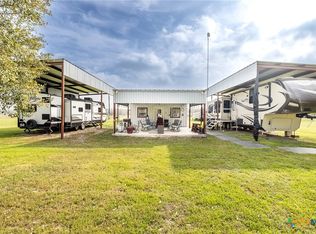 116 Tapi Ln, Gonzales, TX 78629