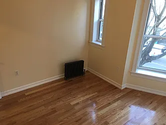 Rented by Premier Metro Realty Corp