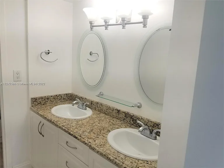100 Bayview Dr #208 — Photo 12