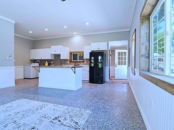3rd image of 4870 E Malaski Rd