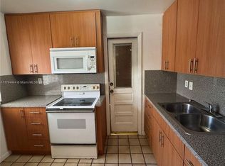 106 NE 2nd Ave #1, Hallandale, FL 33009