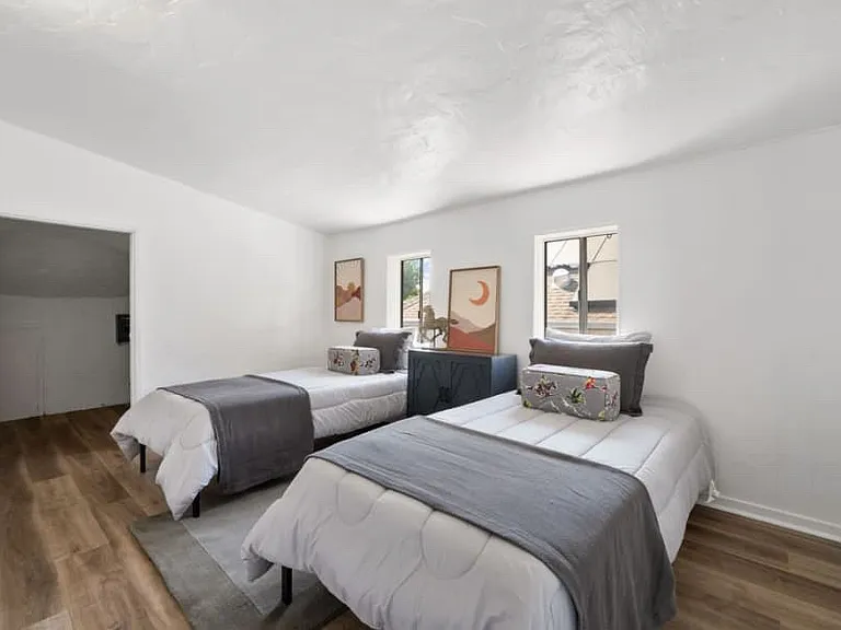 1512 Pine St — Photo 13