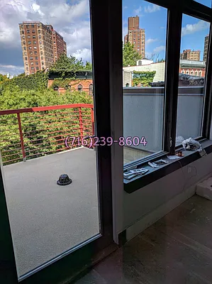 Rented by Manhattan Management LLC | media 28